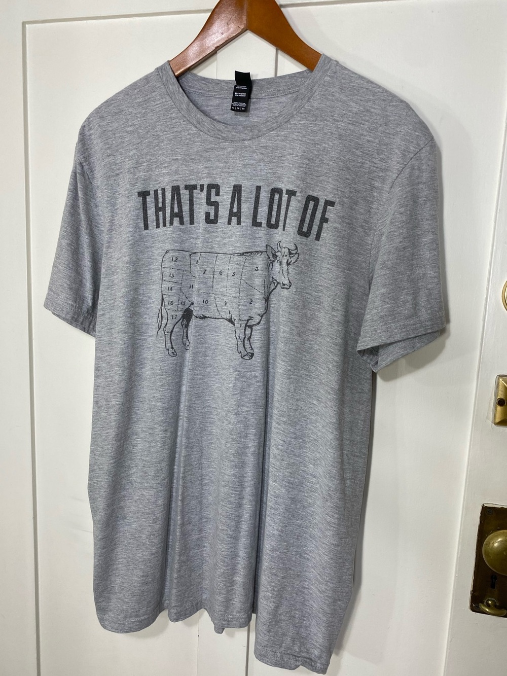 District 'That's A Lot Of' Cow Bull Graphic Gray Crewneck Short Sleeve Tee XL